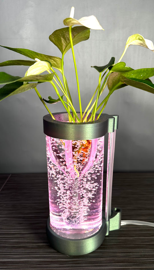 PLANT DADDY GRO G2-SQUIRT Desk Top Hydroponic System (With Plant Stand) – FREE FREIGHT – LAUNCH SALE: Save $10 (Now $89.95, Was $99.95)