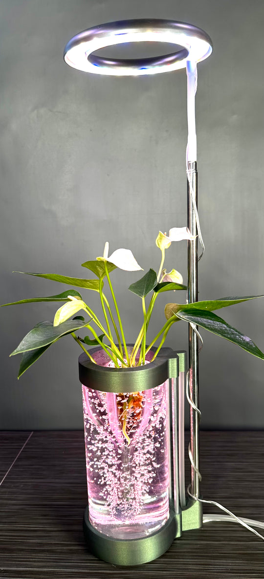 PLANT DADDY GRO G2-SQUIRT Desk Top Hydroponic System (With Plant Stand) – FREE FREIGHT – LAUNCH SALE: Save $10 (Now $89.95, Was $99.95)