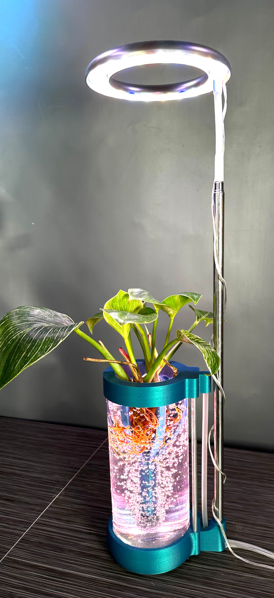 PLANT DADDY GRO G2-SQUIRT Desk Top Hydroponic System (With Plant Stand) – FREE FREIGHT – LAUNCH SALE: Save $10 (Now $89.95, Was $99.95)